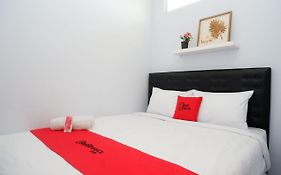 RedDoorz near Bandara Ahmad Yani Semarang